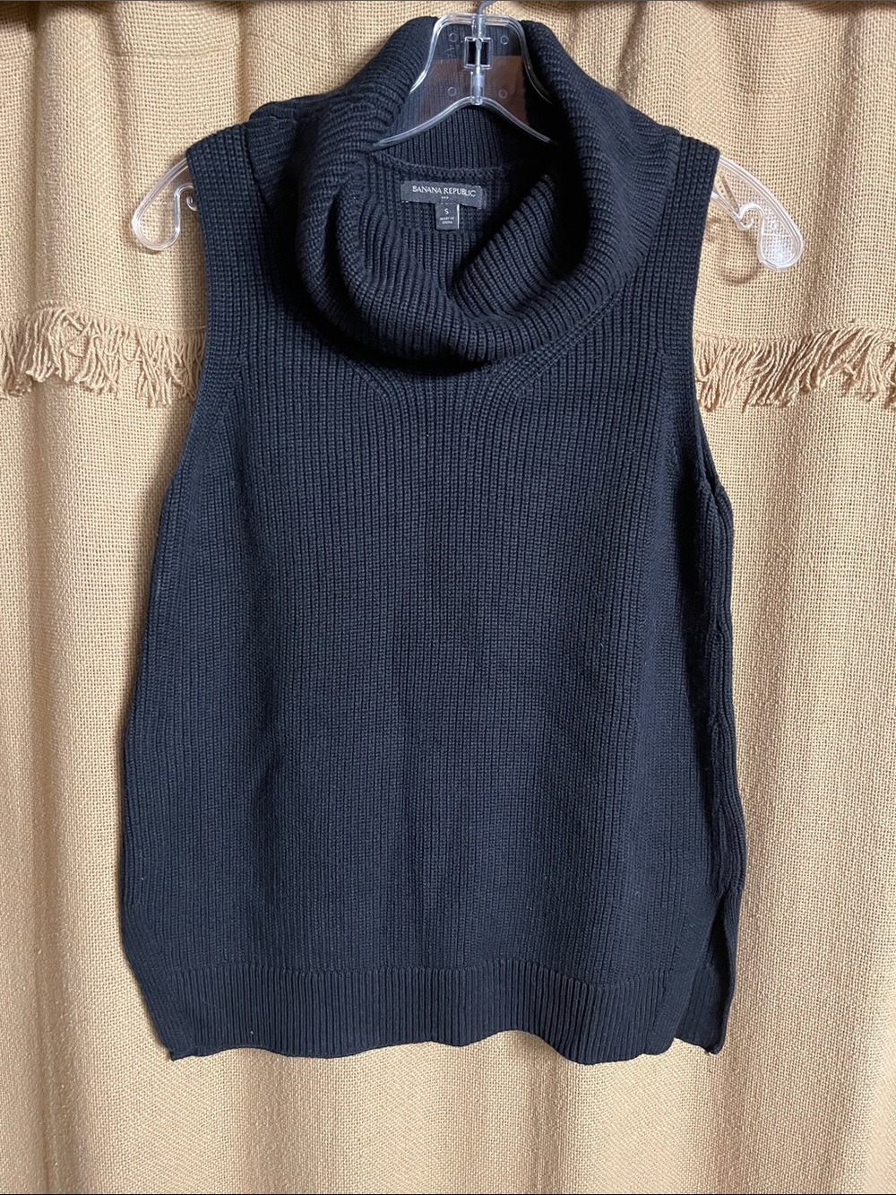 Banana Republic Black Sleeveless Cowl Neck Sweater